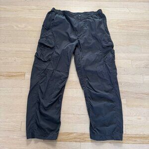 The North Face cargo pants men’s Large #techwear measurements in picture
